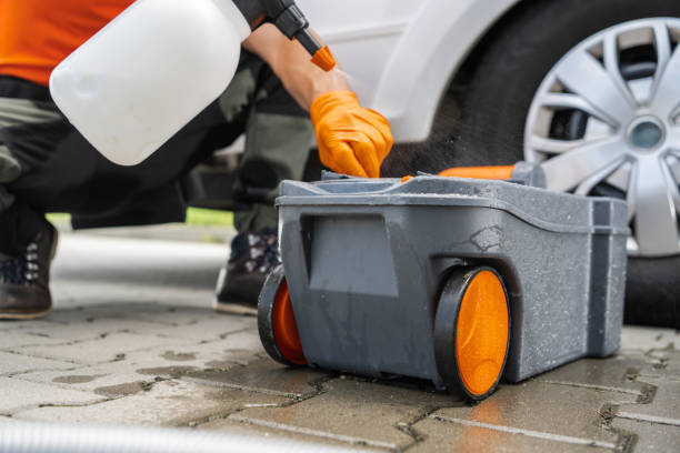 Portable Toilet Options We Offer in Boling, TX